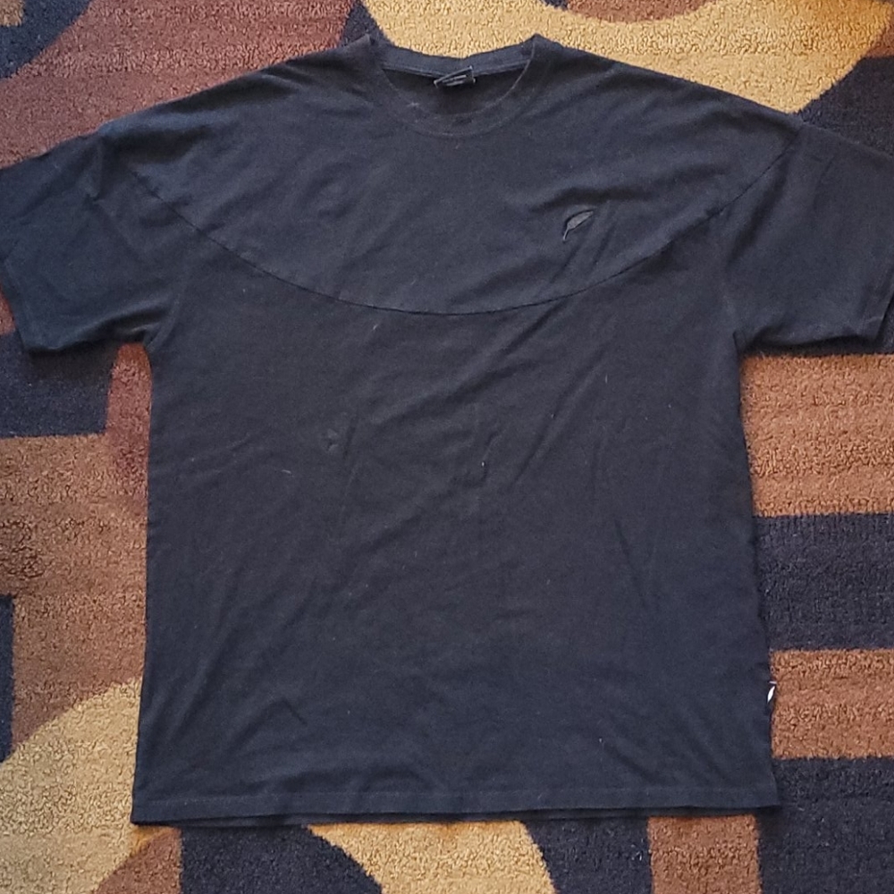 Publish black t shirt (slightly oversized)